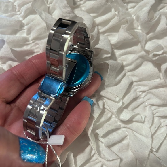 VINCE CAMUTO • Women Chain Link Watch • Silver • - Picture 7 of 7